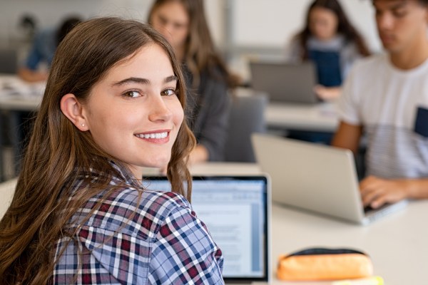 Enseñar español a jóvenes